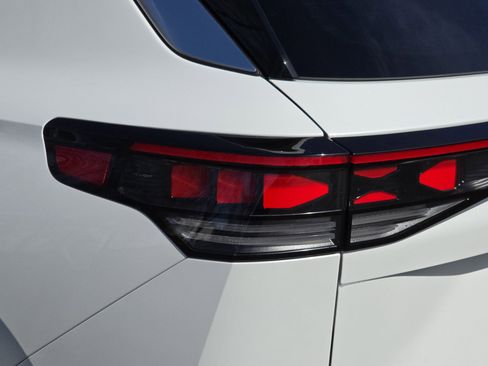 New 2026 Volkswagen Tiguan SEL R-Line image 33