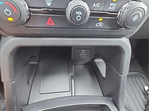 New 2025 Ford Ranger XL image 14