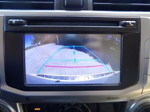 Used 2014 Toyota 4Runner SR5 AWD/4WD image 23