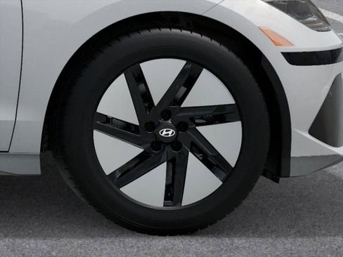 Used 2025 Hyundai Ioniq 6 SE RWD image 8
