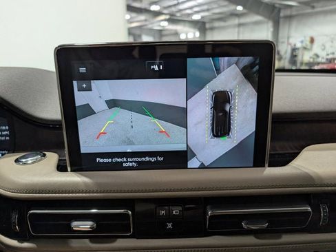 Used 2020 Lincoln Aviator Reserve w/ Equipment Group 202A image 29