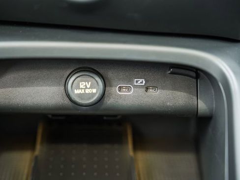 New 2026 Volvo XC40 B5 Plus w/ Climate Package image 25