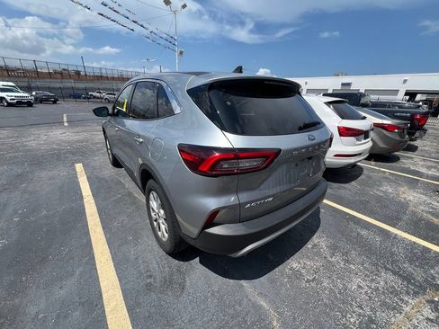 Used 2024 Ford Escape Active AWD/4WD image 3