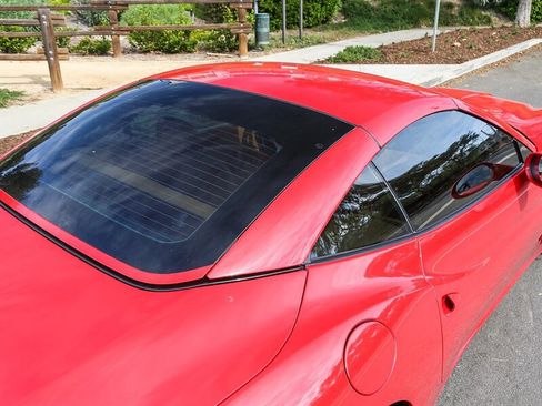 Used 2010 Ferrari California image 22