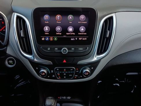 Used 2019 Chevrolet Equinox Premier AWD/4WD image 8