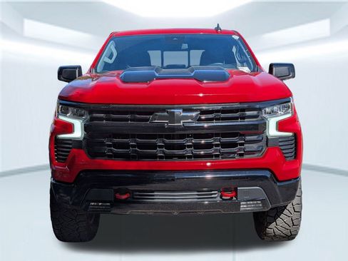 Used 2024 Chevrolet Silverado 1500 LT Trail Boss w/ Convenience Package II image 10