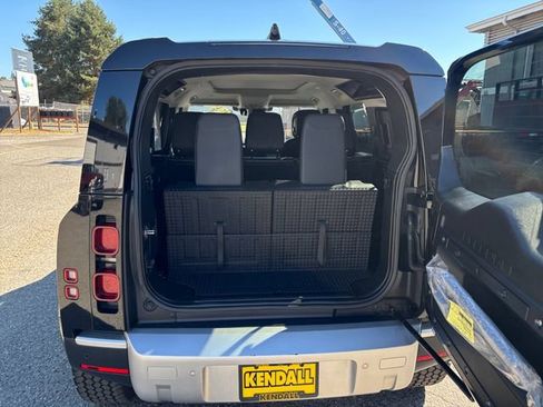 Used 2020 Land Rover Defender 110 HSE AWD/4WD image 23