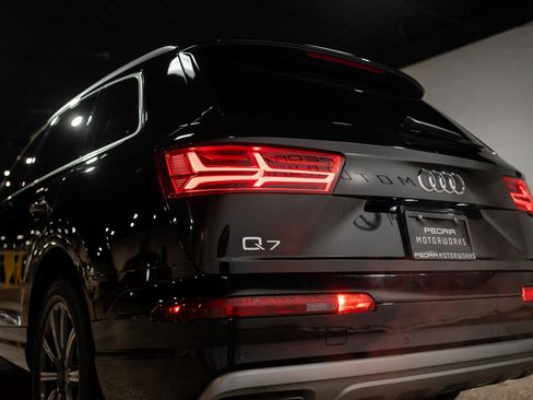 Used 2019 Audi Q7 3.0T Premium w/ Convenience Package image 11