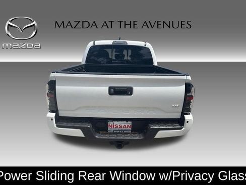 Used 2022 Toyota Tacoma TRD Off-Road w/ Technology Package AWD/4WD image 5