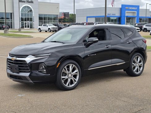 Used 2021 Chevrolet Blazer Premier w/ Driver Confidence II Package AWD/4WD image 1