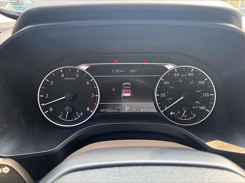 Used 2025 Nissan Rogue SV AWD/4WD image 14
