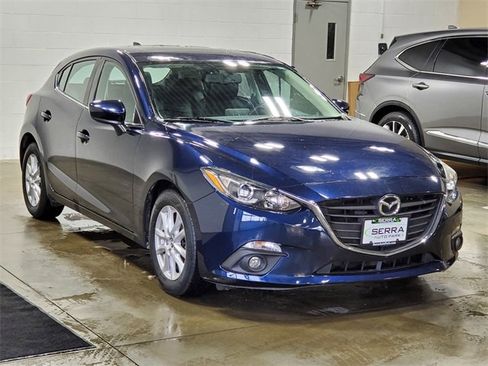 Used 2016 MAZDA MAZDA3 i Grand Touring image 3