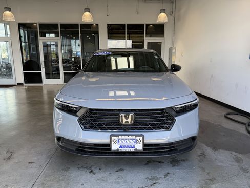 Used 2025 Honda Accord Sport image 6