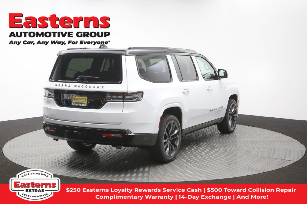 Used 2025 Jeep Grand Wagoneer Series III w/ Rear Seat Video Group 1 AWD/4WD image 47