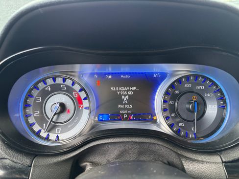 Used 2022 Chrysler 300 S w/ Comfort Group image 24