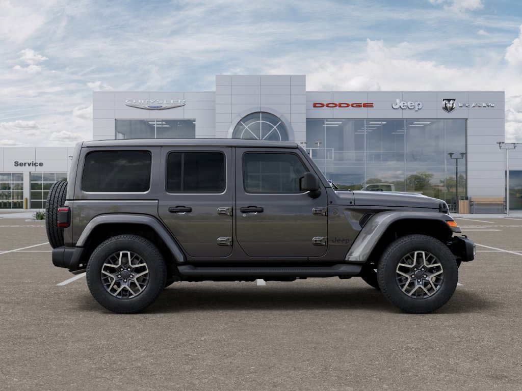 New 2026 Jeep Wrangler Unlimited Sahara w/ Technology Group AWD/4WD image 22