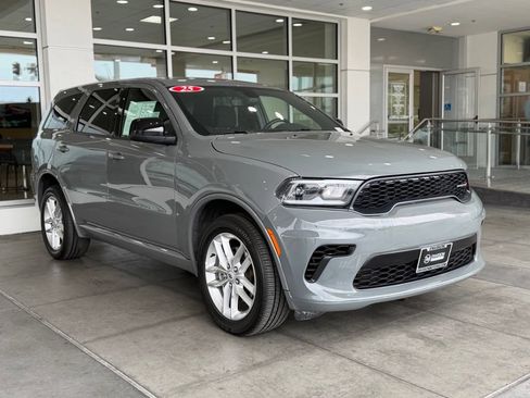 Used 2025 Dodge Durango GT AWD/4WD image 6