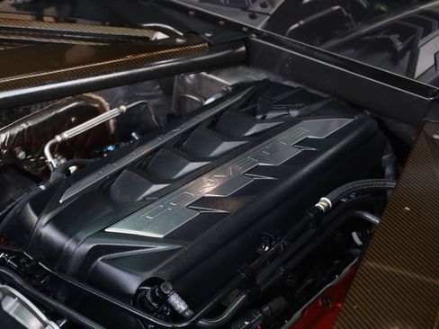 Used 2021 Chevrolet Corvette Stingray Preferred Cpe w/ Z51 Performance Package RWD image 17