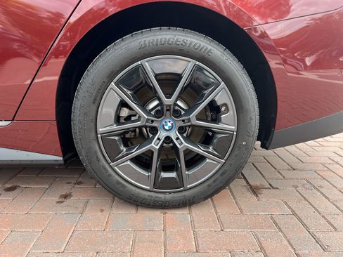 Used 2023 BMW i4 eDrive35 RWD image 13