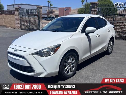 Used 2016 Scion iA FWD image 5