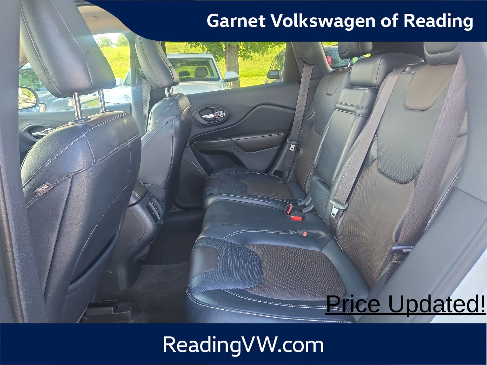 Used 2015 Jeep Cherokee Limited w/ Luxury Group AWD/4WD image 26