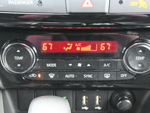 Used 2025 Mitsubishi Eclipse Cross SE AWD/4WD image 19