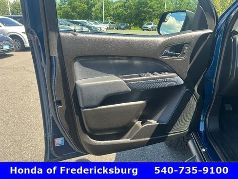 Used 2019 Chevrolet Colorado Z71 AWD/4WD image 9
