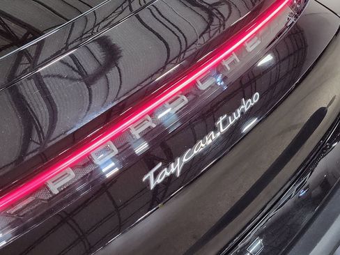 Used 2020 Porsche Taycan Turbo AWD/4WD image 25