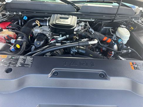 Used 2014 GMC Sierra 2500 Denali w/ Suspension Package, Off-Road image 39