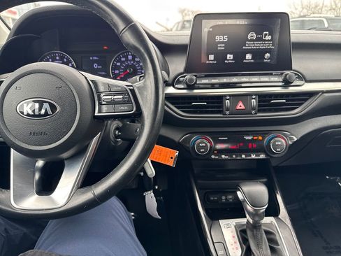 Used 2019 Kia Forte S image 20
