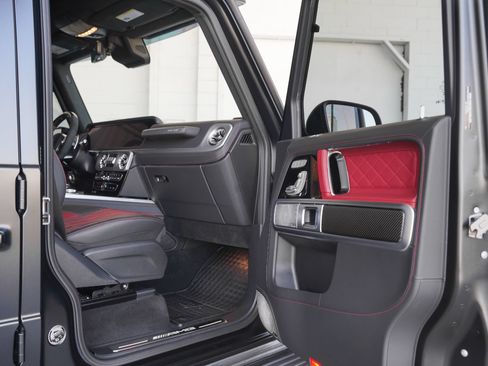Used 2024 Mercedes-Benz G 63 AMG Squared image 36
