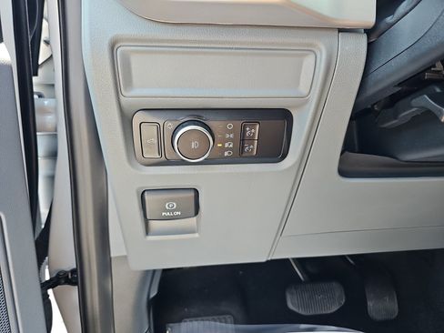 Used 2023 Ford F150 XLT AWD/4WD image 30