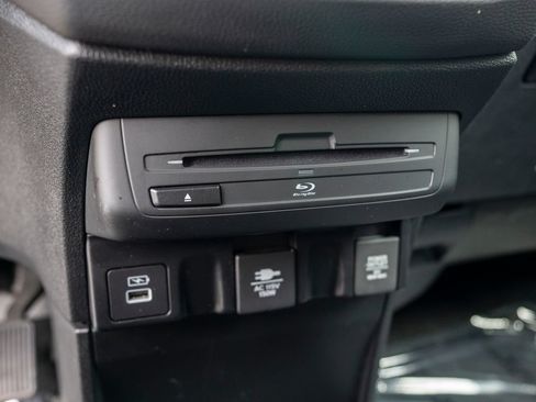 Used 2024 Honda Odyssey Elite image 35