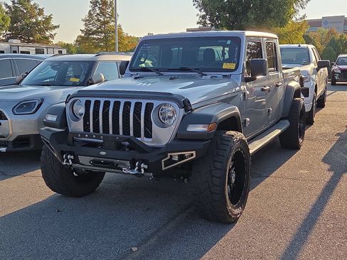 Used 2021 Jeep Gladiator Sport w/ Trailer Tow Package AWD/4WD image 2