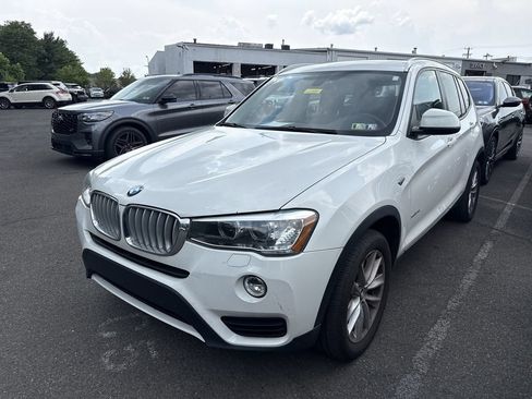 Used 2017 BMW X3 xDrive28i AWD/4WD image 2