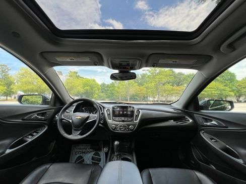 Used 2017 Chevrolet Malibu LT w/ Leather Package FWD image 25