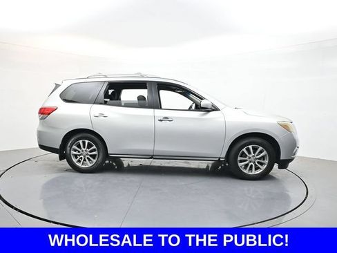 Used 2014 Nissan Pathfinder SV FWD image 8