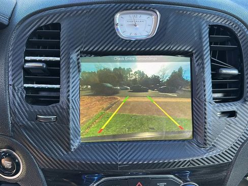 Used 2017 Chrysler 300 Limited image 34