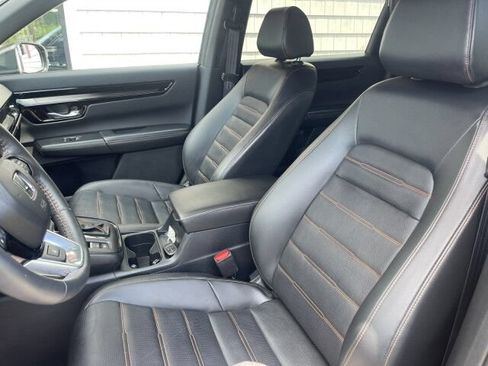 Used 2025 Honda CR-V Touring image 9