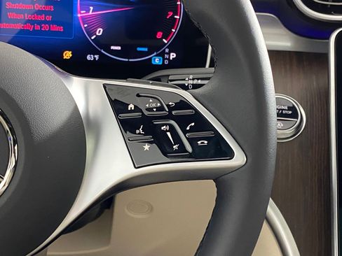 New 2025 Mercedes-Benz C 300 4MATIC Sedan image 28