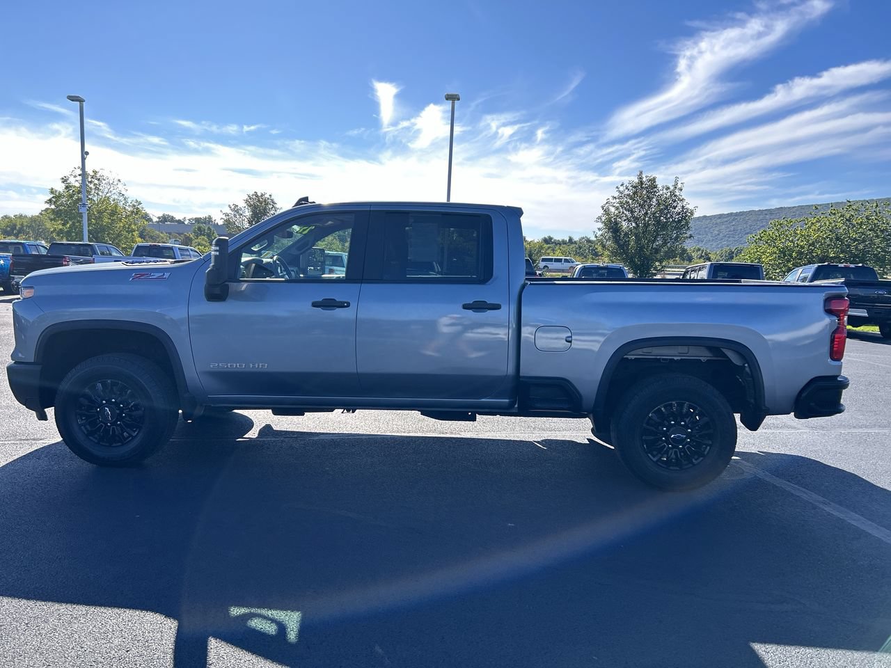 Used 2025 Chevrolet Silverado 2500 W/T AWD/4WD image 4