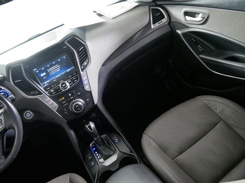 Used 2015 Hyundai Santa Fe Limited w/ Option Group 04 FWD image 11