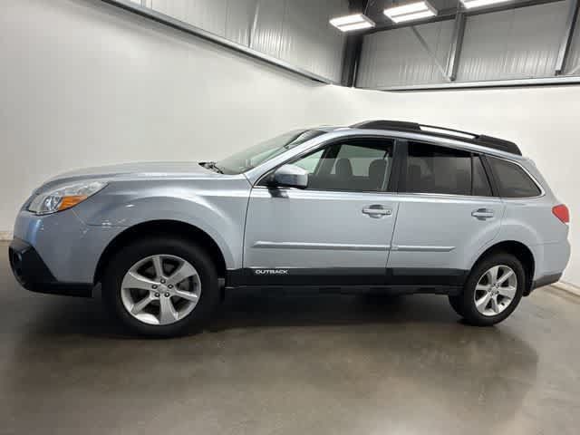 Used 2013 Subaru Outback 2.5i Premium AWD/4WD image 2