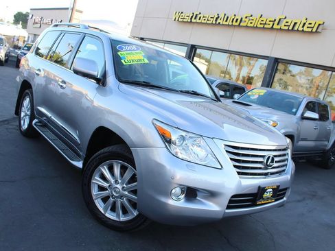 Used 2008 Lexus LX 570 4WD w/ Technology Pkg image 42