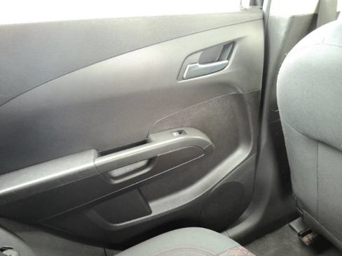 Used 2017 Chevrolet Sonic LT w/ Convenience Package FWD image 24