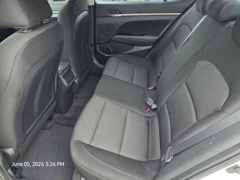 Used 2018 Hyundai Elantra Value Edition FWD image 16