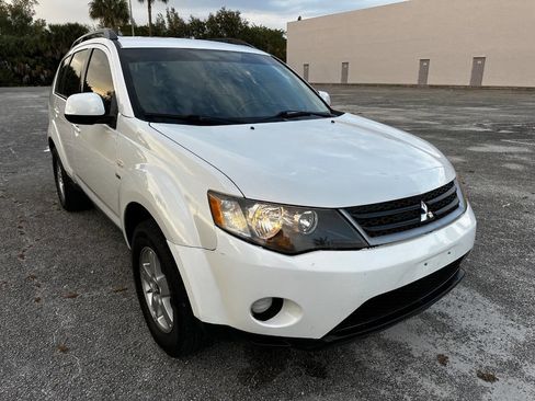 Used 2008 Mitsubishi Outlander LS image 5