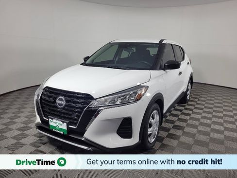 Used 2024 Nissan Kicks S FWD image 1