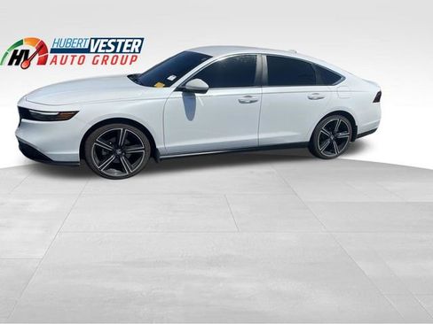 Used 2024 Honda Accord LX image 1