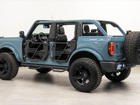 Used 2023 Ford Bronco Outer Banks AWD/4WD image 17